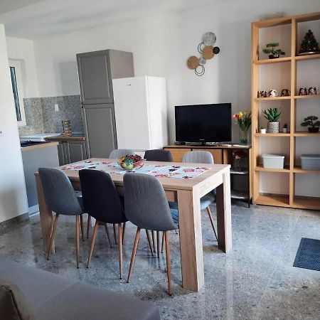 Ema Apartment Brela Luaran gambar
